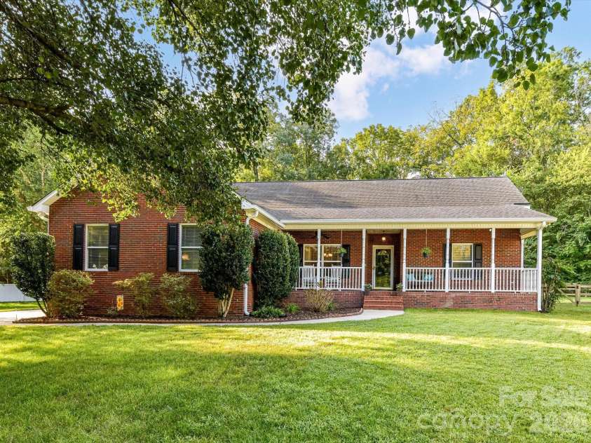 8227 Laurel Oak Court, Harrisburg, NC 28075.  MLS# CAR4410003, YatesRealty ID 47774. 