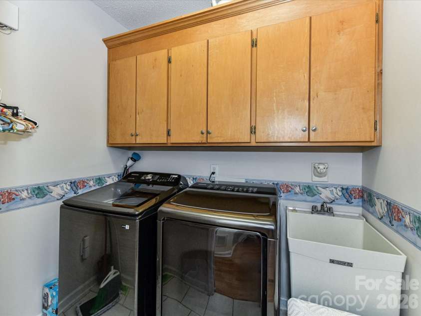8227 Laurel Oak Court, Harrisburg, NC 28075.  MLS# CAR4410003, YatesRealty ID 47774. 