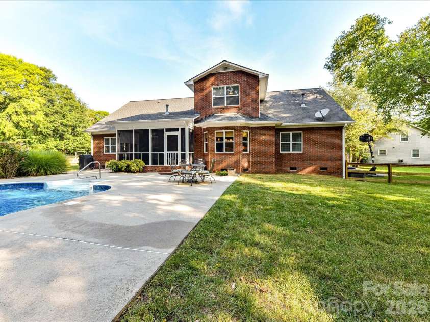 8227 Laurel Oak Court, Harrisburg, NC 28075.  MLS# CAR4410003, YatesRealty ID 47774. 