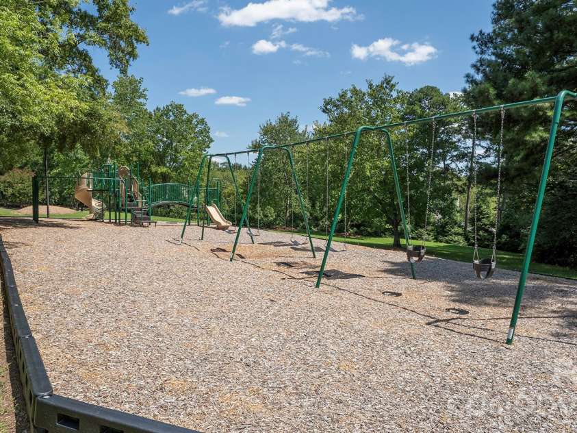 4314 Silvermere Way, Charlotte, NC 28269.  MLS# CAR4417932, YatesRealty ID 47777. Community Park