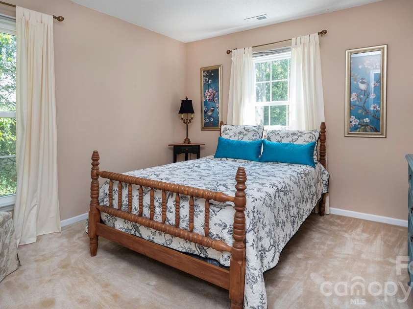 4314 Silvermere Way, Charlotte, NC 28269.  MLS# CAR4417932, YatesRealty ID 47777. Upstairs bedroom #2