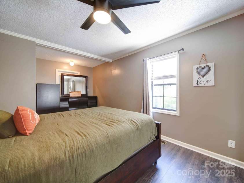 2480 Cottage Lane, Liberty Hill, SC 29074.  MLS# CAR4193321, YatesRealty ID 4778. 