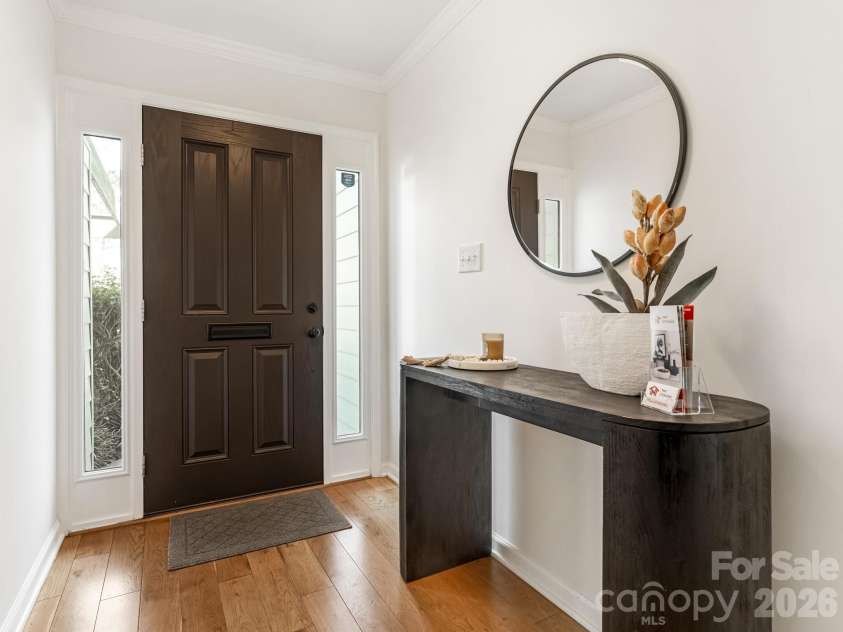 3760 Winding Creek Lane, Charlotte, NC 28226.  MLS# CAR4354381, YatesRealty ID 4778. Entry Way
