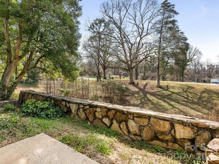 3760 Winding Creek Lane, Charlotte, NC 28226.  MLS# CAR4354381, YatesRealty ID 4778. Location