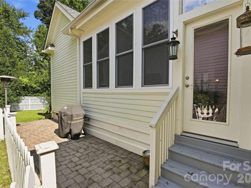 18120 Meadow Bottom Road, Charlotte, NC 28277.  MLS# CAR4419584, YatesRealty ID 47782. 