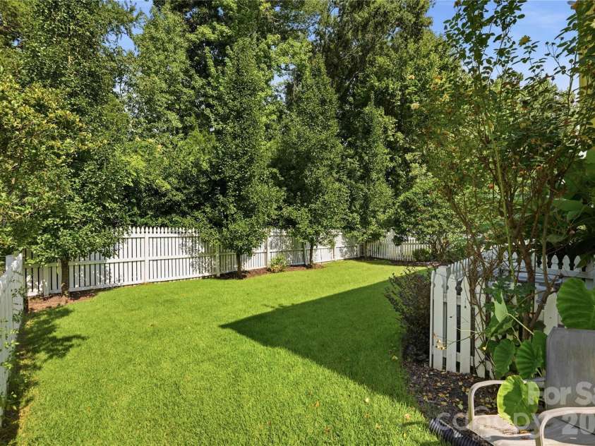 18120 Meadow Bottom Road, Charlotte, NC 28277.  MLS# CAR4419584, YatesRealty ID 47782. 