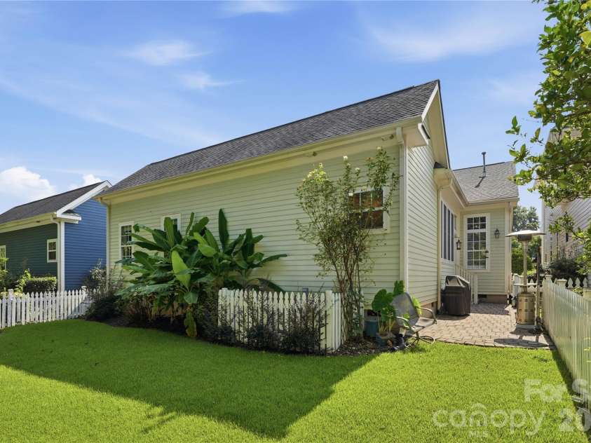 18120 Meadow Bottom Road, Charlotte, NC 28277.  MLS# CAR4419584, YatesRealty ID 47782. 