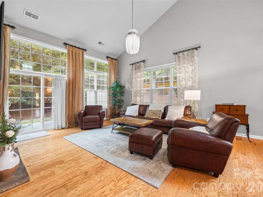 706 Deerbrook Lane, Tega Cay, SC 29708.  MLS# CAR4418355, YatesRealty ID 47783. Great Room