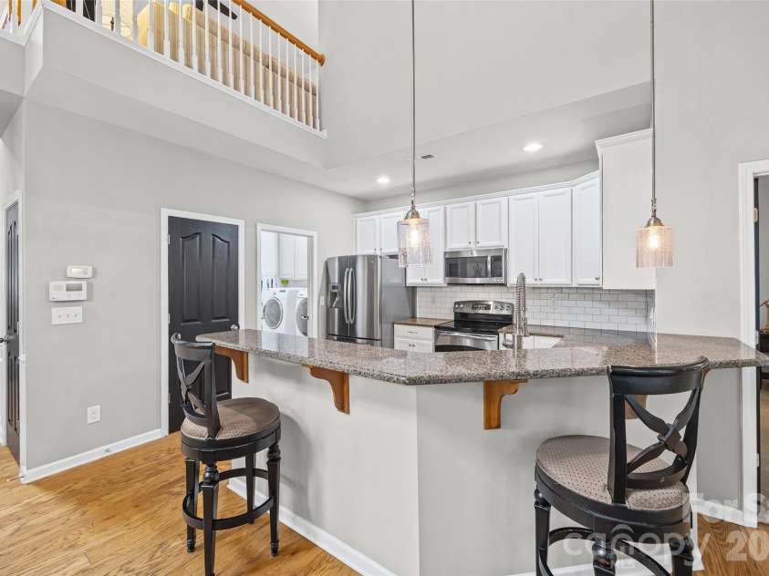 706 Deerbrook Lane, Tega Cay, SC 29708.  MLS# CAR4418355, YatesRealty ID 47783. Kitchen