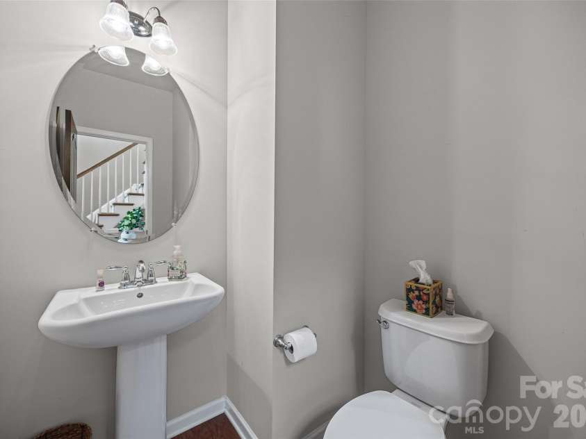 706 Deerbrook Lane, Tega Cay, SC 29708.  MLS# CAR4418355, YatesRealty ID 47783. Powder Room