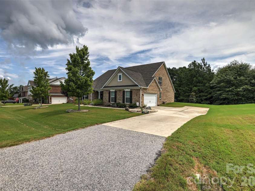 2084 Fuera Road, York, SC 29745.  MLS# CAR4419467, YatesRealty ID 47785. 
