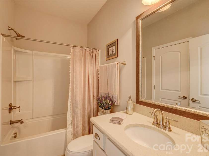 2084 Fuera Road, York, SC 29745.  MLS# CAR4419467, YatesRealty ID 47785. 