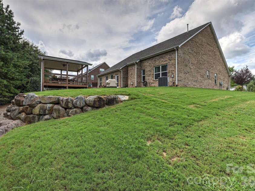 2084 Fuera Road, York, SC 29745.  MLS# CAR4419467, YatesRealty ID 47785. 