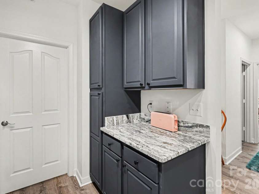 11949 Ridgeway Park Drive, Charlotte, NC 28277.  MLS# CAR4347307, YatesRealty ID 4779. 