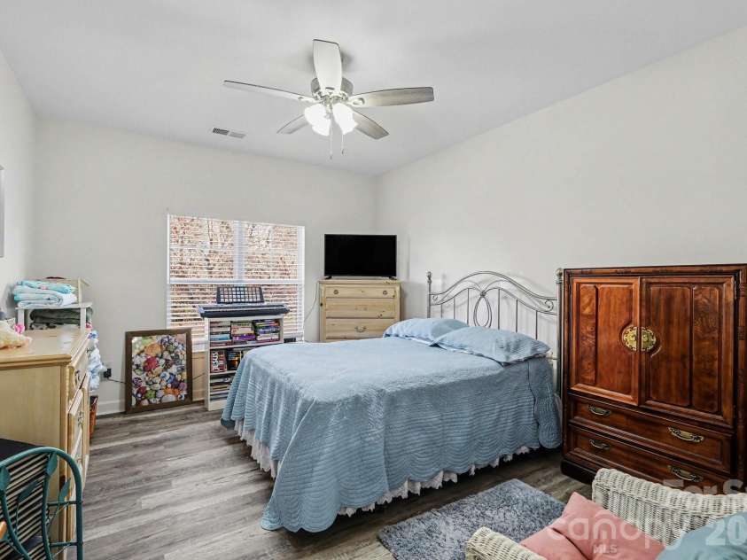 11949 Ridgeway Park Drive, Charlotte, NC 28277.  MLS# CAR4347307, YatesRealty ID 4779. 