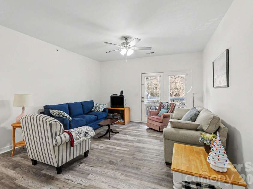 11949 Ridgeway Park Drive, Charlotte, NC 28277.  MLS# CAR4347307, YatesRealty ID 4779. 
