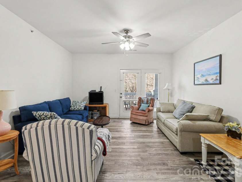 11949 Ridgeway Park Drive, Charlotte, NC 28277.  MLS# CAR4347307, YatesRealty ID 4779. 