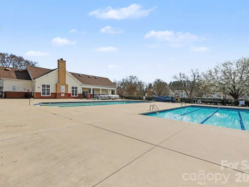 11949 Ridgeway Park Drive, Charlotte, NC 28277.  MLS# CAR4347307, YatesRealty ID 4779. 