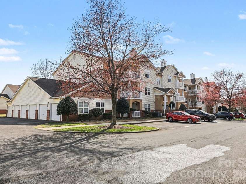 11949 Ridgeway Park Drive, Charlotte, NC 28277.  MLS# CAR4347307, YatesRealty ID 4779. 