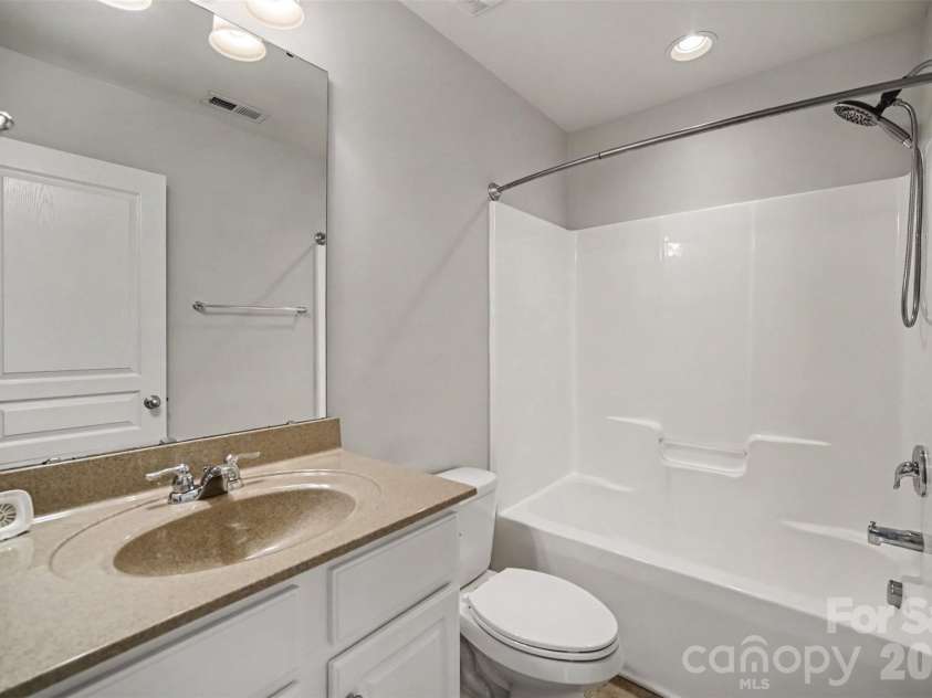 229 Misty Knoll Lane, Belmont, NC 28012.  MLS# CAR4418168, YatesRealty ID 47790. 