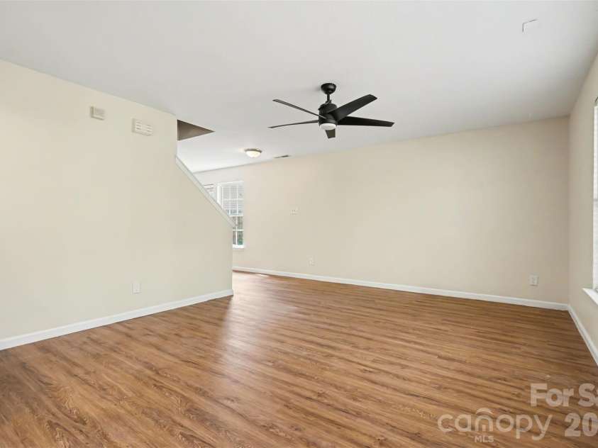 2648 Stream Bank Drive, Charlotte, NC 28269.  MLS# CAR4419146, YatesRealty ID 47791. 