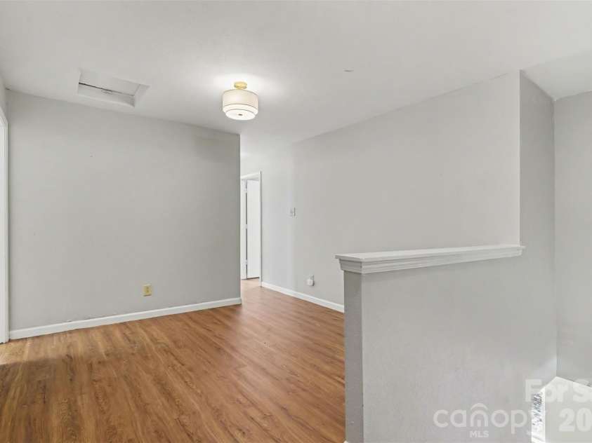 2648 Stream Bank Drive, Charlotte, NC 28269.  MLS# CAR4419146, YatesRealty ID 47791. 