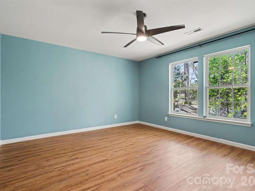 2648 Stream Bank Drive, Charlotte, NC 28269.  MLS# CAR4419146, YatesRealty ID 47791. 