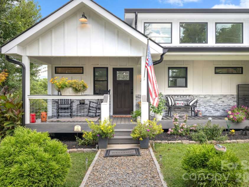 101 Mill Street, Hayesville, NC 28904.  MLS# CAR4393420, YatesRealty ID 47792. 