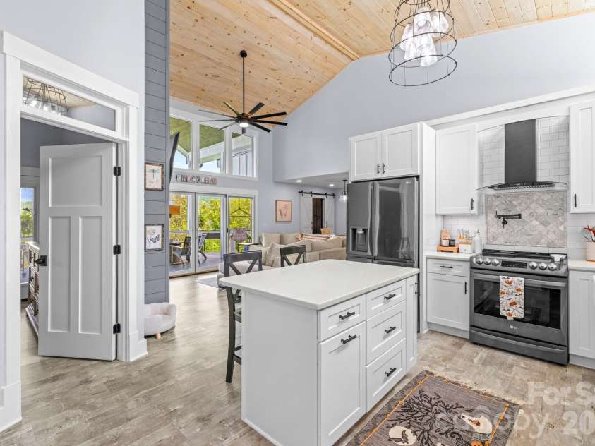 101 Mill Street, Hayesville, NC 28904.  MLS# CAR4393420, YatesRealty ID 47792. 
