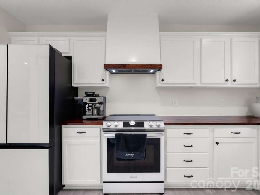 257 Tipton Hill Road, Leicester, NC 28748.  MLS# CAR4419402, YatesRealty ID 47793. 