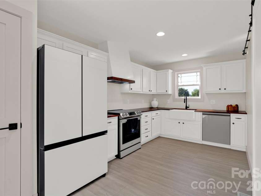 257 Tipton Hill Road, Leicester, NC 28748.  MLS# CAR4419402, YatesRealty ID 47793. 