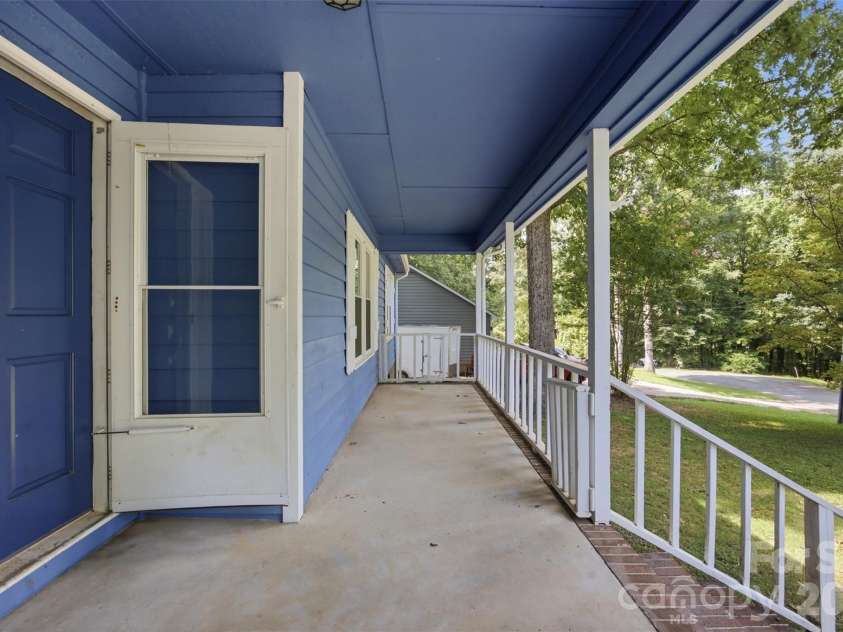 103 New Hampshire Drive, Stanley, NC 28164.  MLS# CAR4419070, YatesRealty ID 47794. 