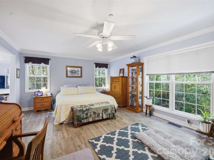 4203 Patriots Way, Gastonia, NC 28056.  MLS# CAR4419507, YatesRealty ID 47795. 
