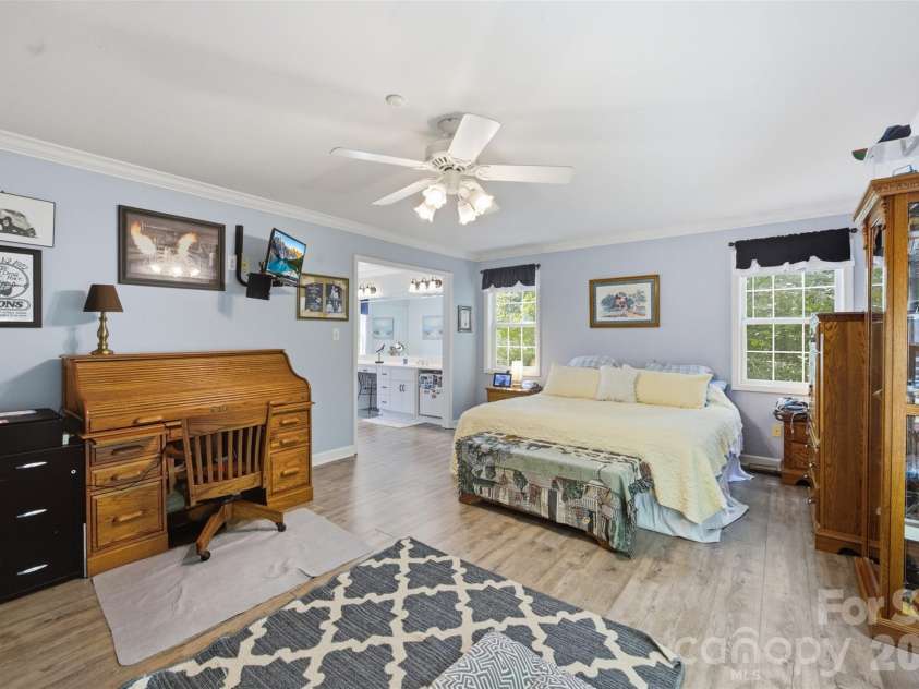 4203 Patriots Way, Gastonia, NC 28056.  MLS# CAR4419507, YatesRealty ID 47795. 