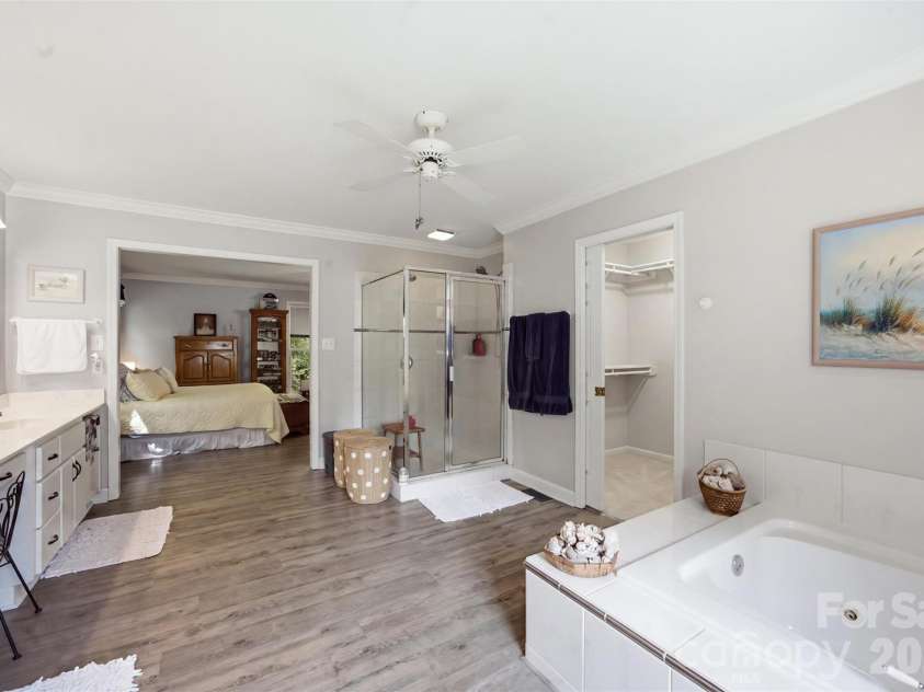 4203 Patriots Way, Gastonia, NC 28056.  MLS# CAR4419507, YatesRealty ID 47795. 