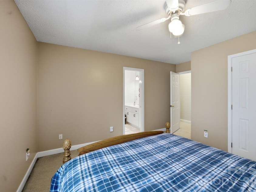 4203 Patriots Way, Gastonia, NC 28056.  MLS# CAR4419507, YatesRealty ID 47795. 