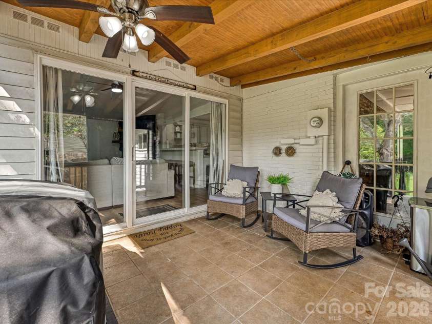 513 Paradise Circle, Belmont, NC 28012.  MLS# CAR4419627, YatesRealty ID 47796. 