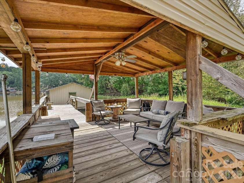 513 Paradise Circle, Belmont, NC 28012.  MLS# CAR4419627, YatesRealty ID 47796. 
