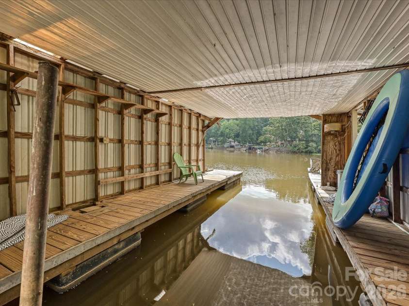 513 Paradise Circle, Belmont, NC 28012.  MLS# CAR4419627, YatesRealty ID 47796. 