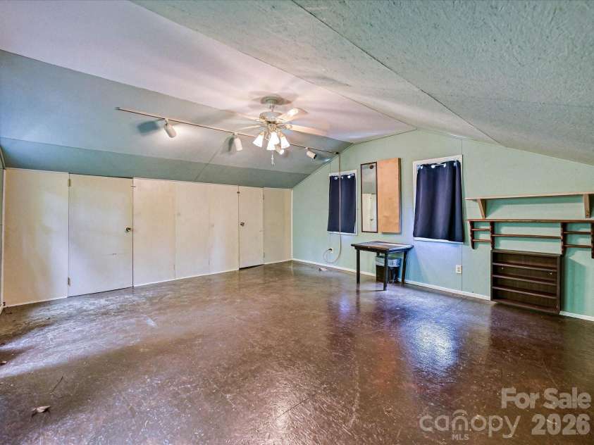 513 Paradise Circle, Belmont, NC 28012.  MLS# CAR4419627, YatesRealty ID 47796. 