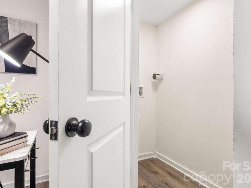 238 37th Street, Hickory, NC 28602.  MLS# CAR4419637, YatesRealty ID 47798. 
