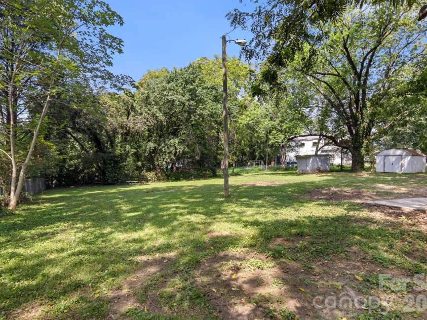 238 37th Street, Hickory, NC 28602.  MLS# CAR4419637, YatesRealty ID 47798. 