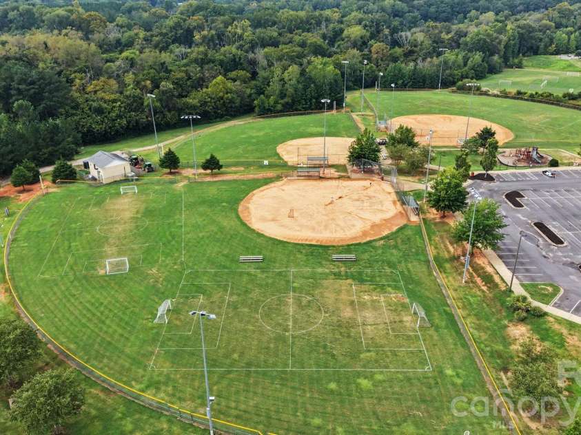 7203 Chrysanthemum Road, Lancaster, SC 29720.  MLS# CAR4418490, YatesRealty ID 47799. Amenities