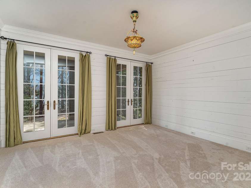 20711 Bethel Church Road, Cornelius, NC 28031.  MLS# CAR4225782, YatesRealty ID 478. Guest room with bath