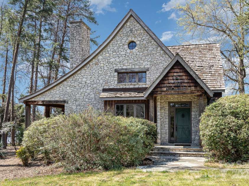 20711 Bethel Church Road, Cornelius, NC 28031.  MLS# CAR4225782, YatesRealty ID 478. Separate Guest house