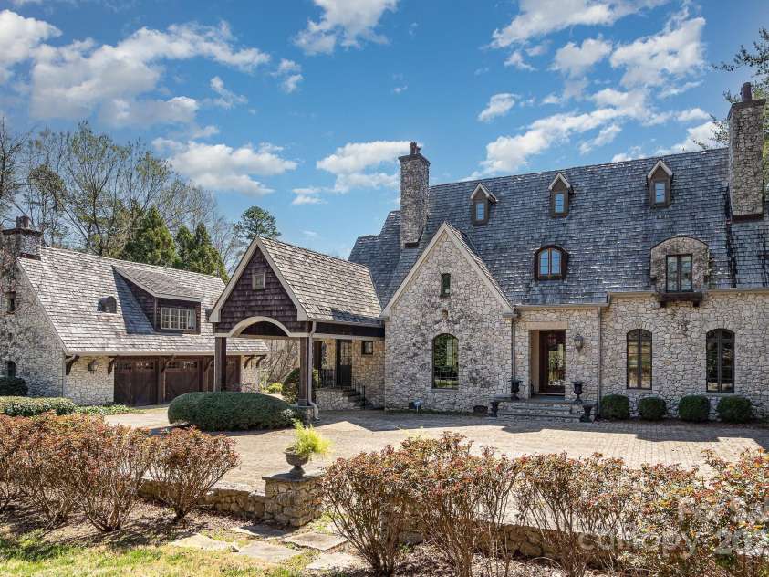 20711 Bethel Church Road, Cornelius, NC 28031.  MLS# CAR4225782, YatesRealty ID 478. Welcome Home!