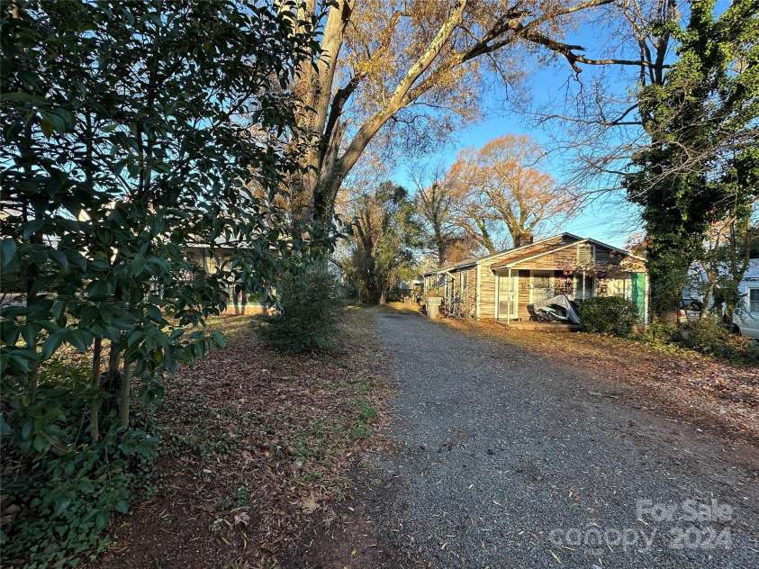 3100 Dunn Avenue, Charlotte, NC 28205.  MLS# CAR4206883, YatesRealty ID 478. 