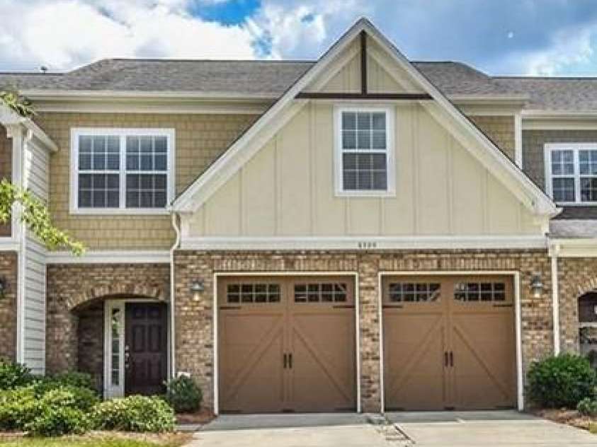 8509 Loxton Circle, Charlotte, NC 28214.  MLS# CAR4198257, YatesRealty ID 4780. 