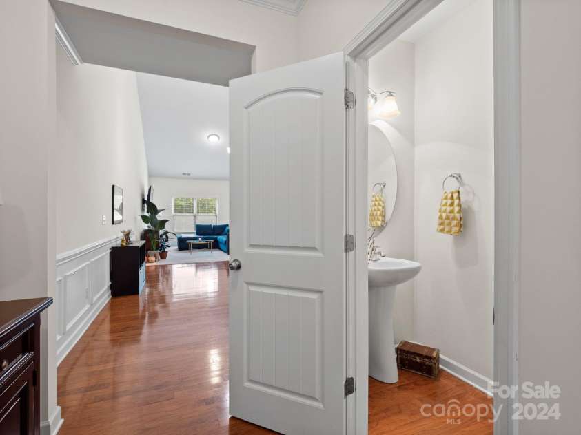 8509 Loxton Circle, Charlotte, NC 28214.  MLS# CAR4198257, YatesRealty ID 4780. 