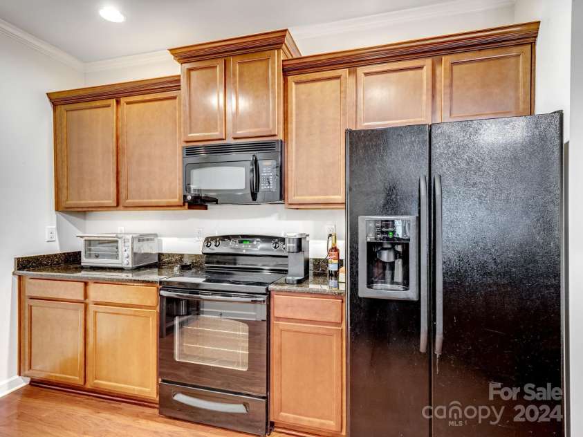 8509 Loxton Circle, Charlotte, NC 28214.  MLS# CAR4198257, YatesRealty ID 4780. 